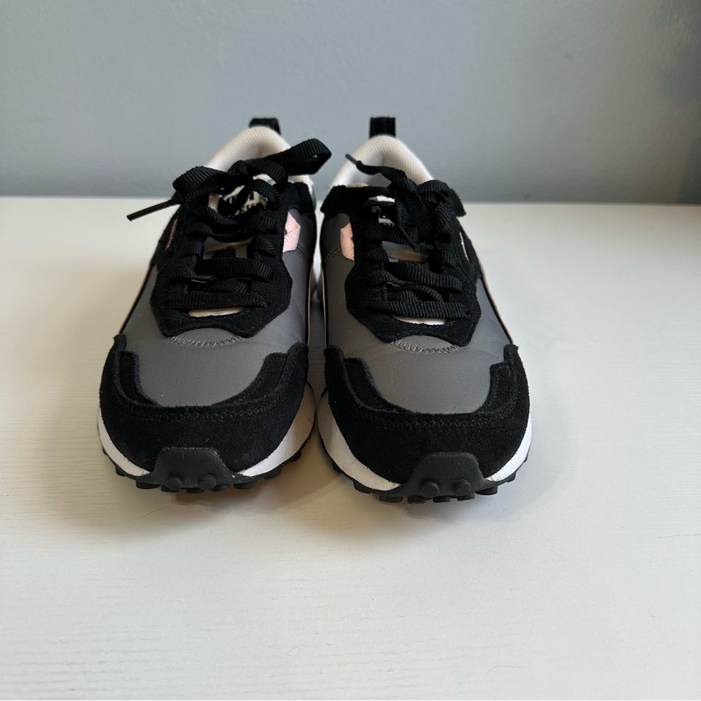 Puma Graviton Big Kids Sneakers Sz 4.5